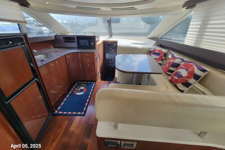 2011 Meridian 441 Sedan