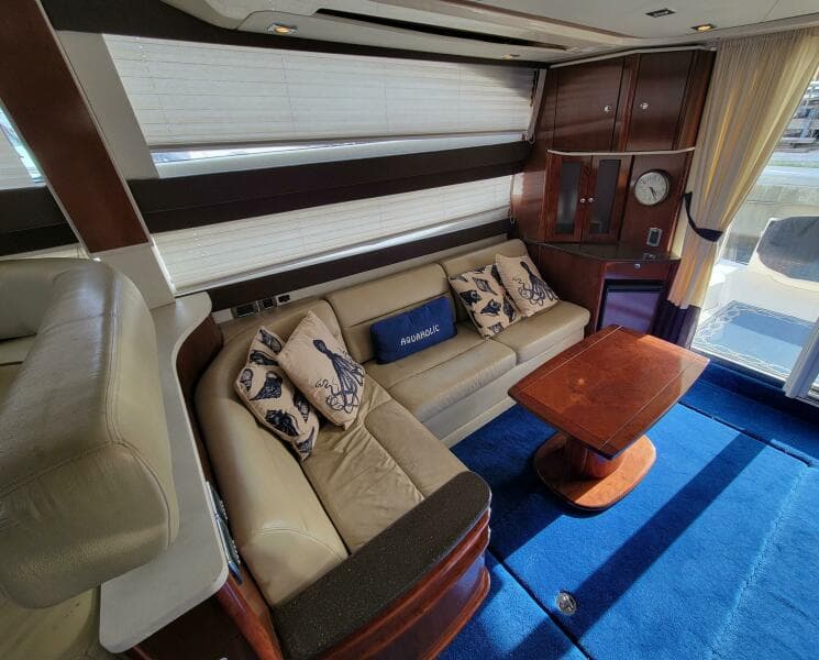 2011 Meridian 441 Sedan