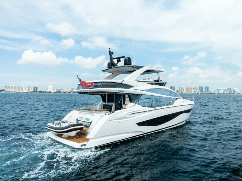 AFT STARBOARD AERIAL 
