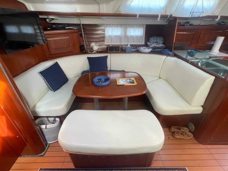 2004 Beneteau Oceanis 473