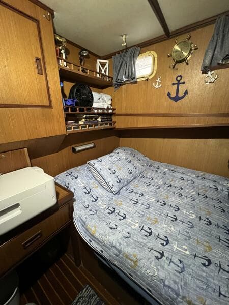 1981 Sea Ranger 45 Raised Pilot House
