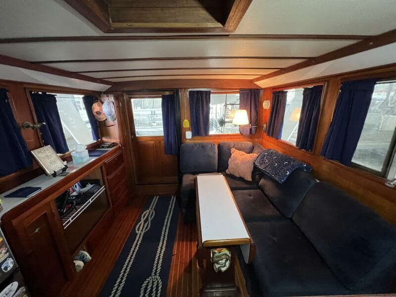 1981 Sea Ranger 45 Raised Pilot House