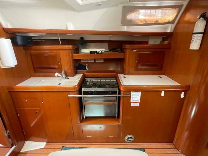 2006 Beneteau 393