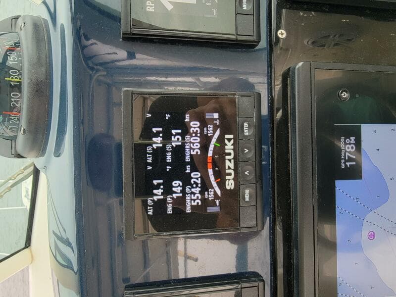 2007 Pursuit OS 335 Offshore