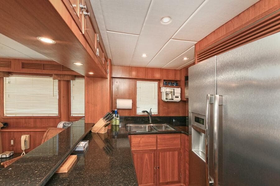 2002 Grand Alaskan Flushdeck