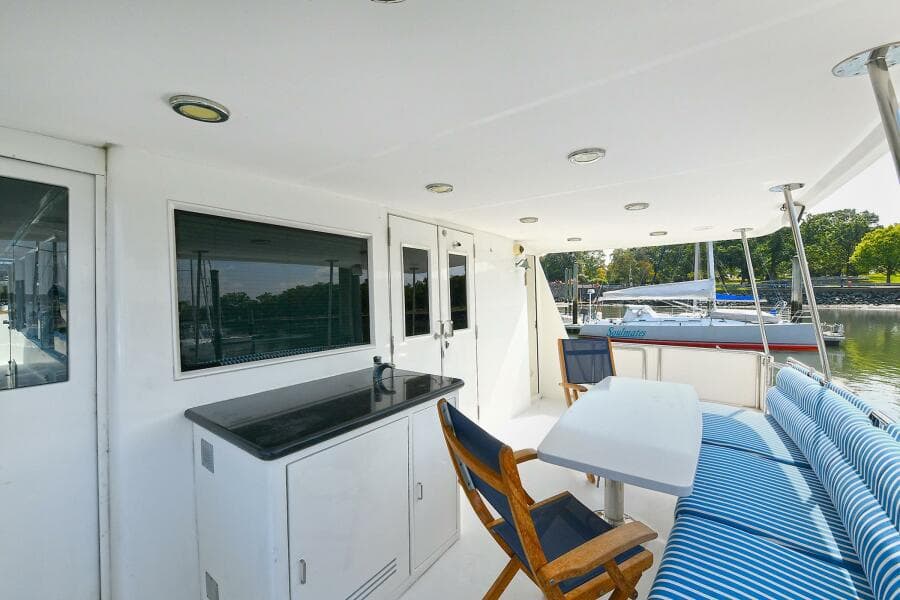 2002 Grand Alaskan Flushdeck