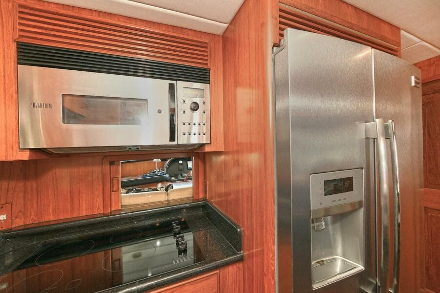2002 Grand Alaskan Flushdeck
