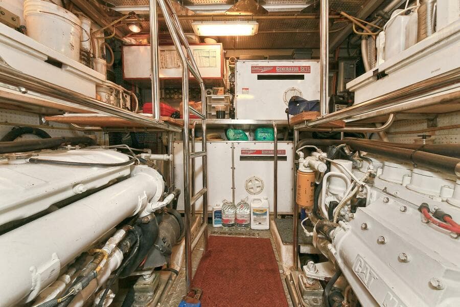 2002 Grand Alaskan Flushdeck