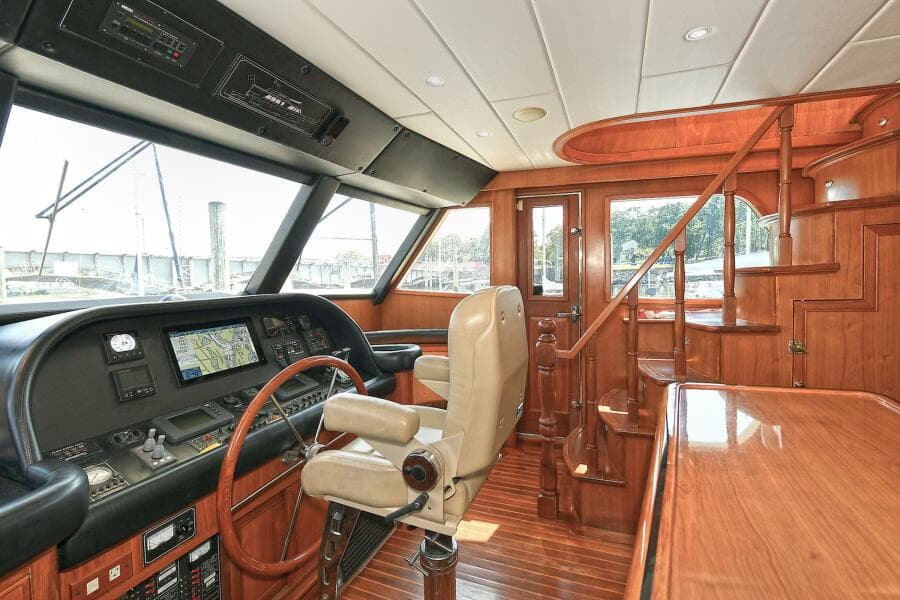 2002 Grand Alaskan Flushdeck