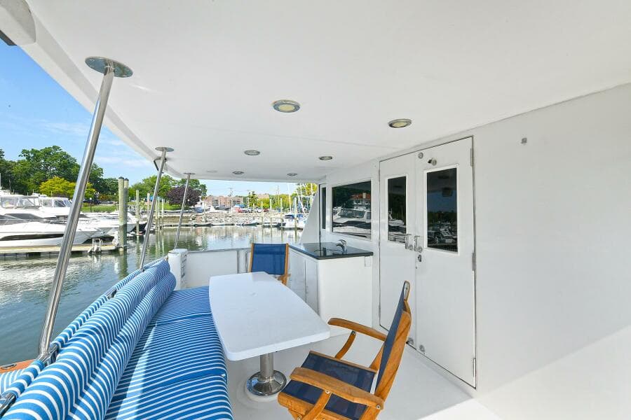 2002 Grand Alaskan Flushdeck