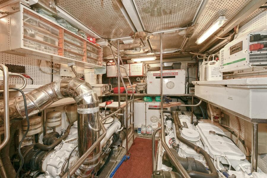2002 Grand Alaskan Flushdeck
