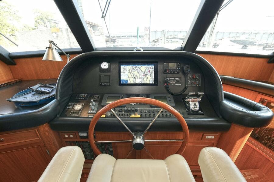 2002 Grand Alaskan Flushdeck