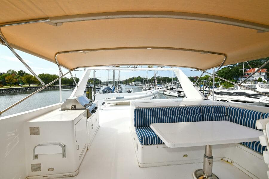 2002 Grand Alaskan Flushdeck