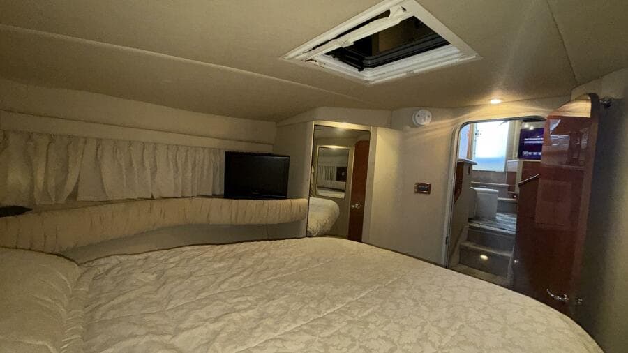 2000 Sea Ray 380 Aft Cabin