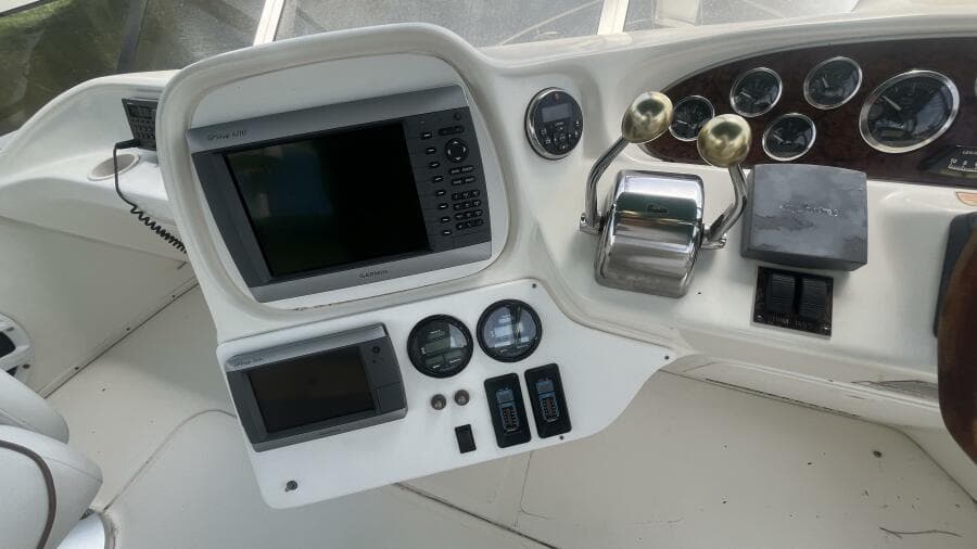 2000 Sea Ray 380 Aft Cabin