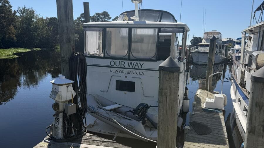 2000 Sea Ray 380 Aft Cabin