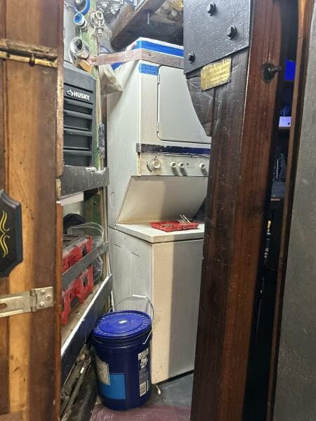 1977 Custom 80 Brigantine