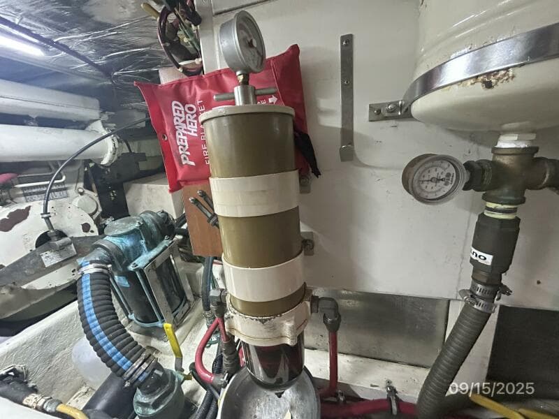 45' Ocean Alexander port Racor fuel filter