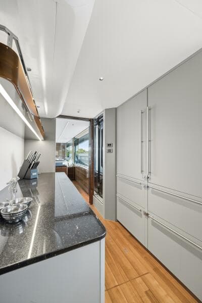 Princess Y95 JUST  PERFECT - Galley