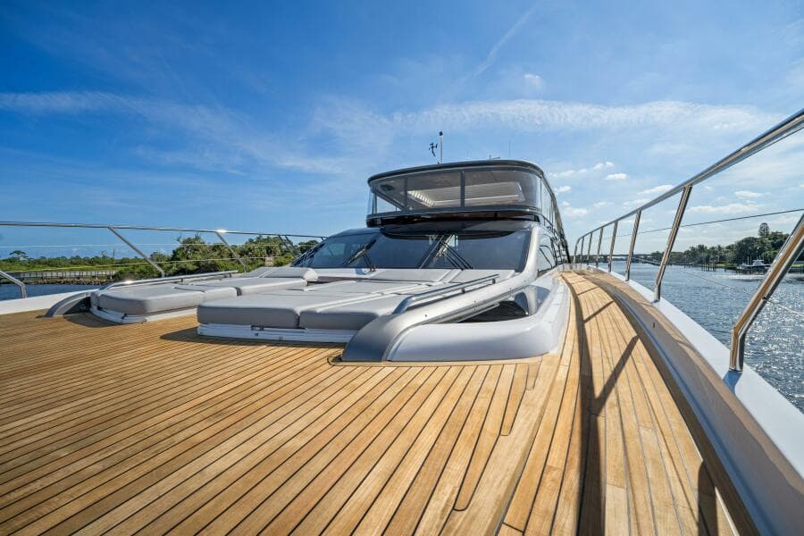 Princess Y95 JUST  PERFECT - Exterior Bow Lounges