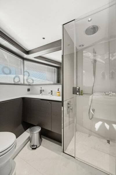 Princess Y95 JUST  PERFECT - Bow Stateroom Ensuite Head