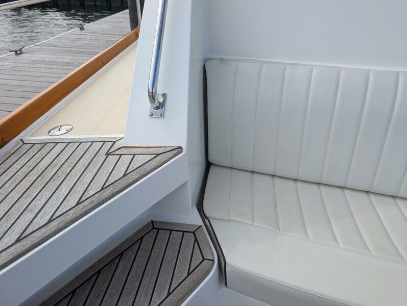 2006 Grand Banks 