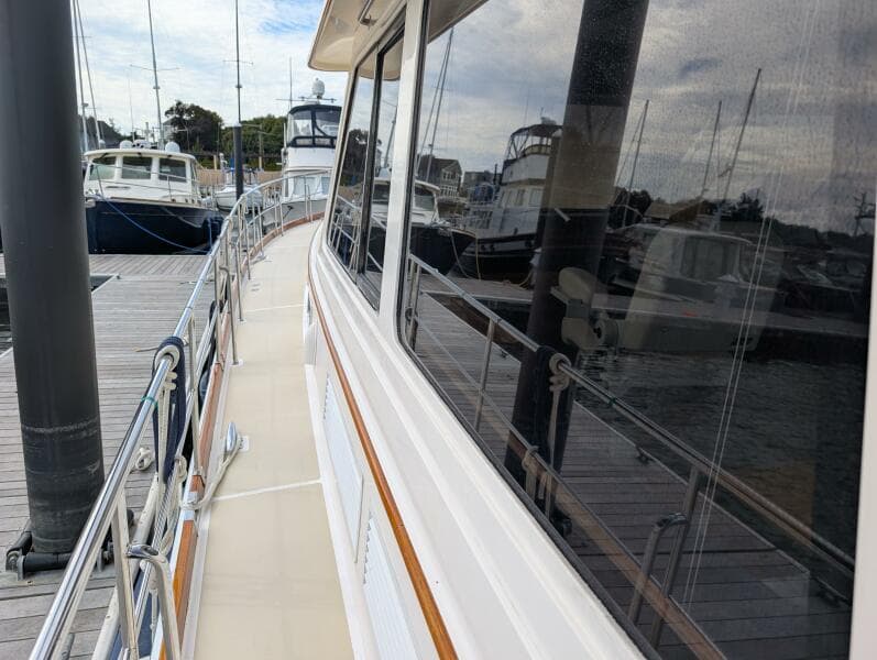 2006 Grand Banks 