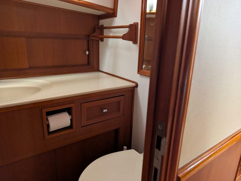 2006 Grand Banks 