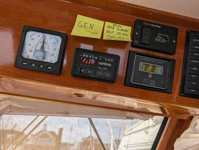 2006 Grand Banks 