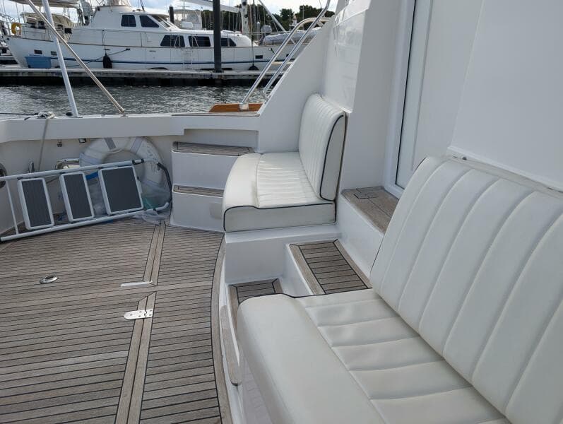 2006 Grand Banks 