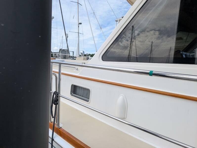 2006 Grand Banks 