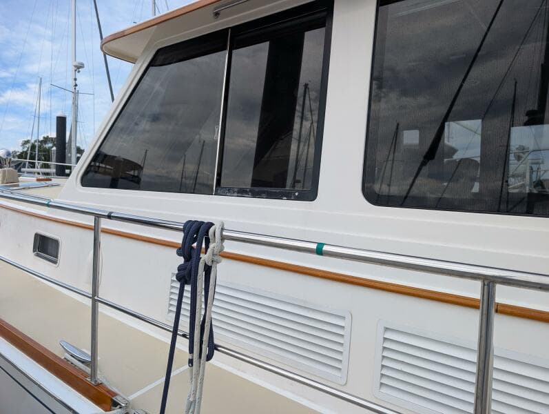 2006 Grand Banks 