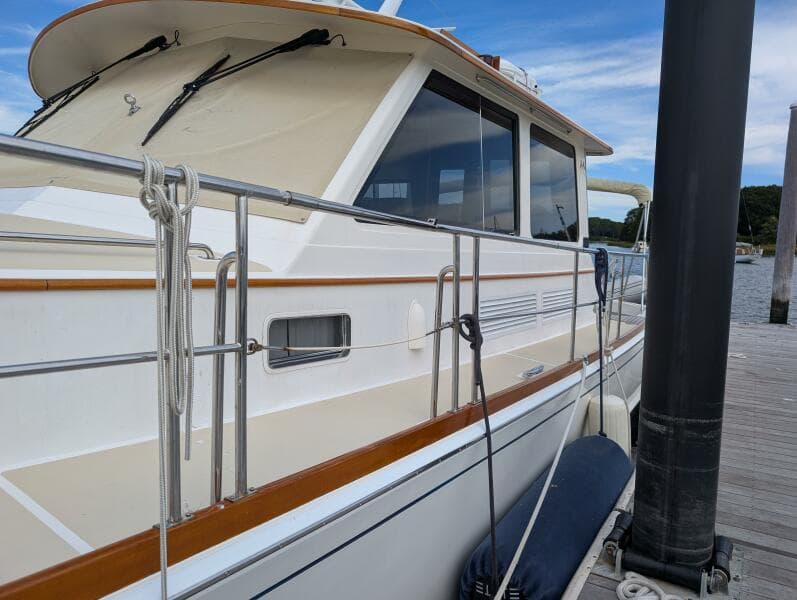2006 Grand Banks 