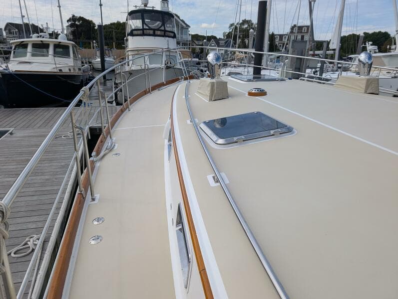 2006 Grand Banks 