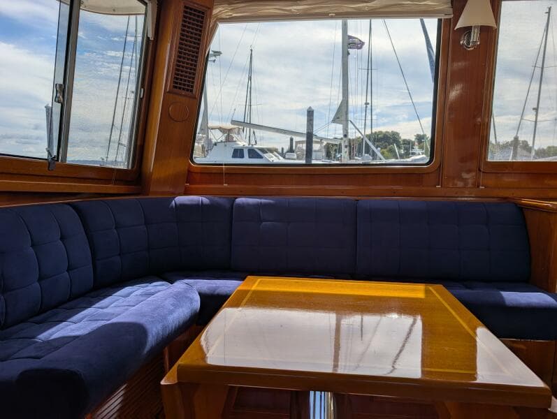 2006 Grand Banks 