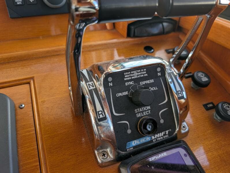 2006 Grand Banks 