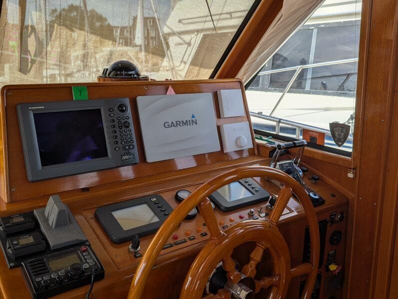 2006 Grand Banks 