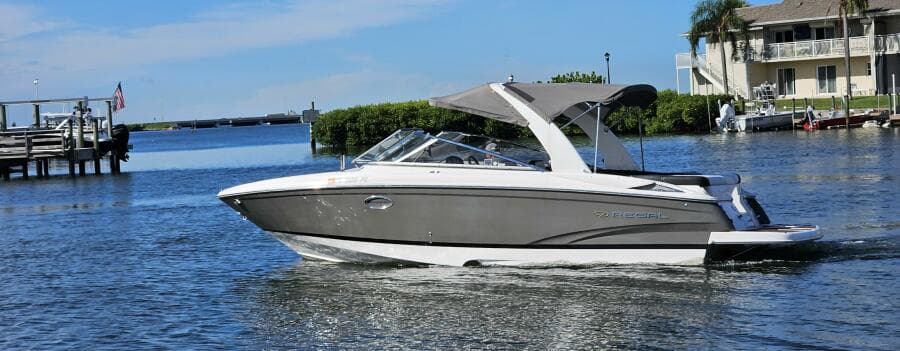 2010 Regal 2700