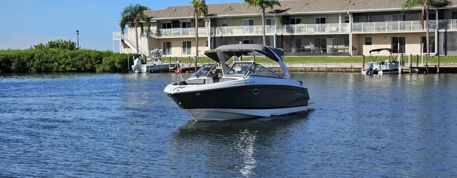 2010 Regal 2700
