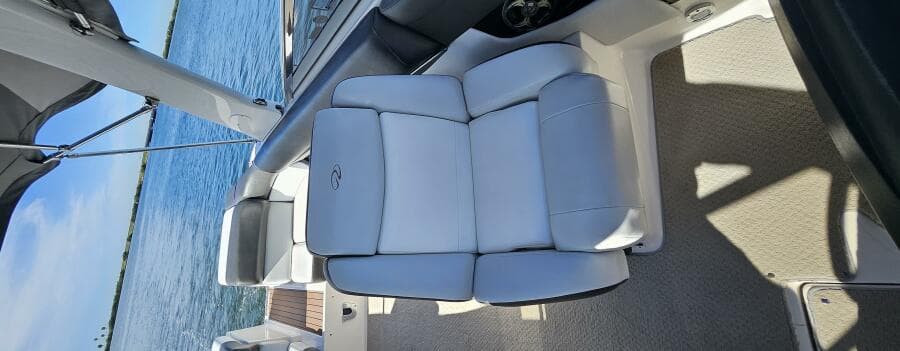 2010 Regal 2700