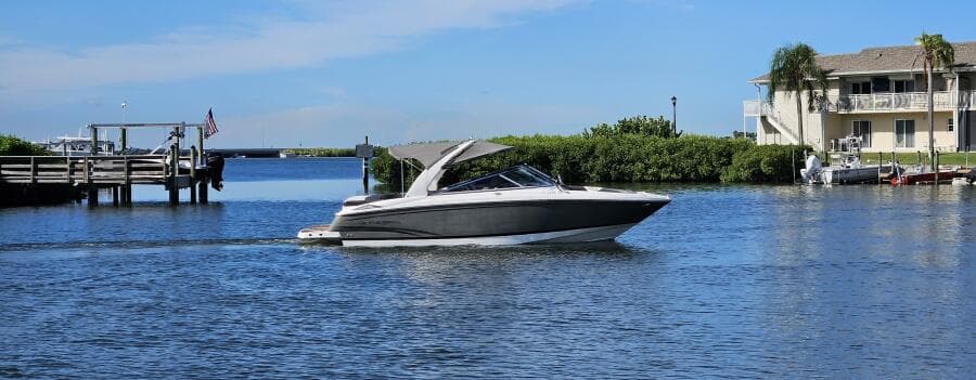 2010 Regal 2700