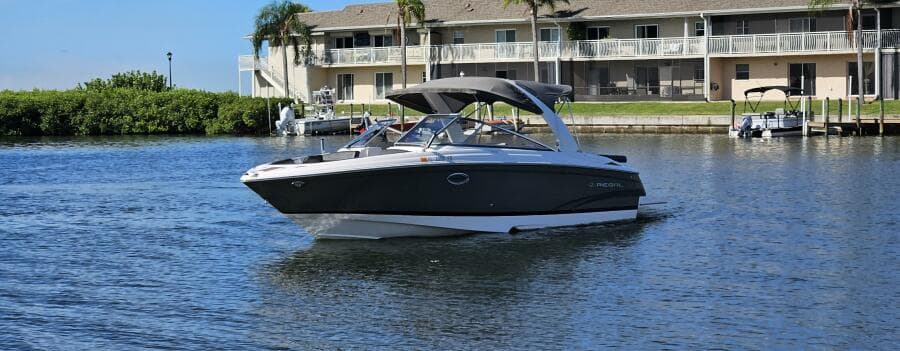 2010 Regal 2700