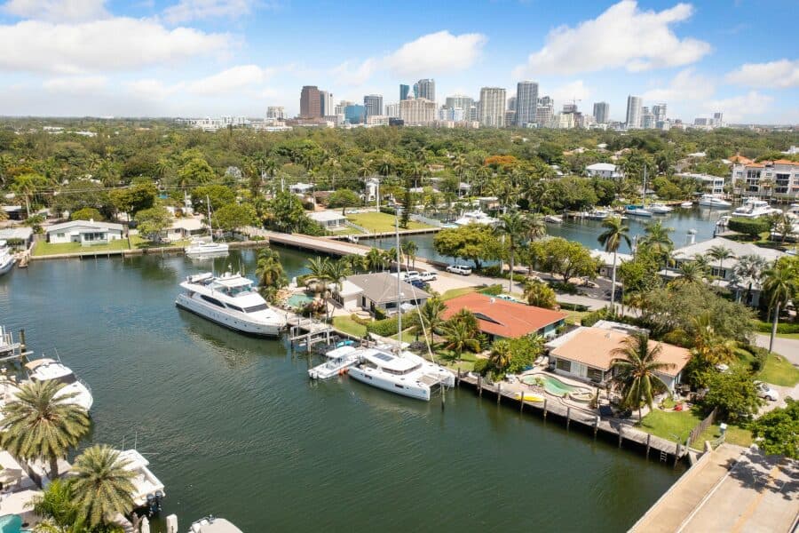 2017-lagoon-42-sail-9886474-20250729062844197-1.jpg