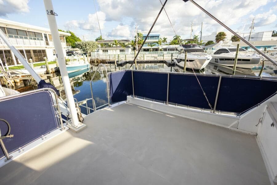 1985 Grand Banks Classic