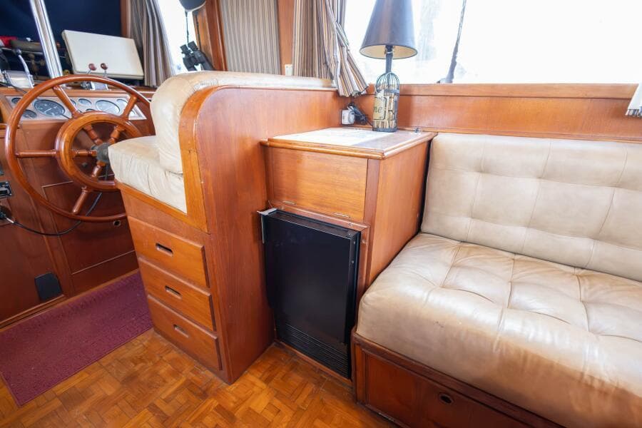 1985 Grand Banks Classic