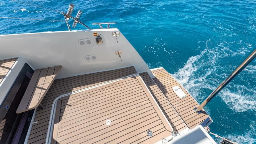 Happy Here   Ext Cockpit Transom