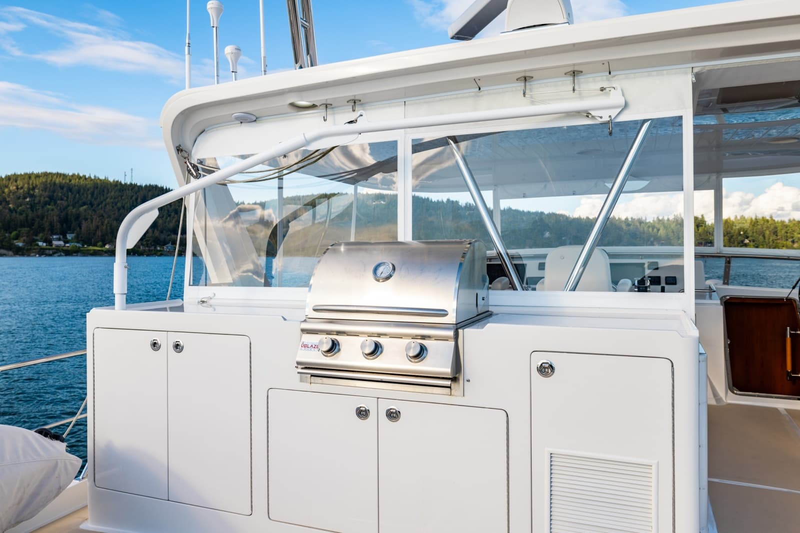 2023 Offshore Yachts ELV