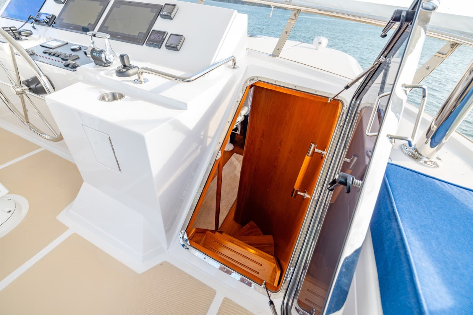 2023 Offshore Yachts ELV