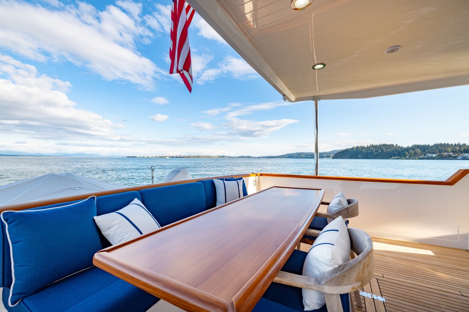 2023 Offshore Yachts ELV