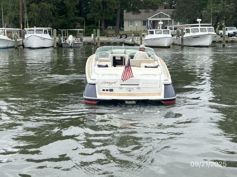 28' Chris-Craft aft profile